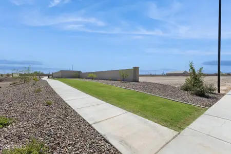 New construction Single-Family house 493 W Freedom St, Florence, AZ 85132 Harris- photo 22 22