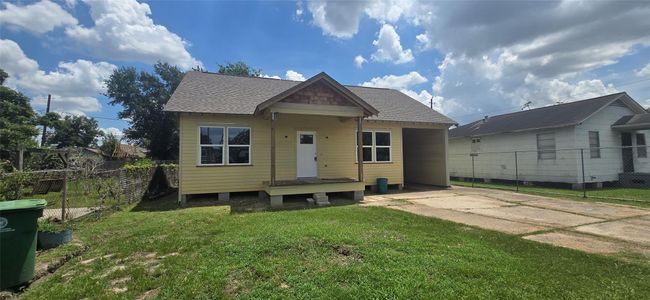 New construction Single-Family house 4604 Beggs St, Houston, TX 77009 - image