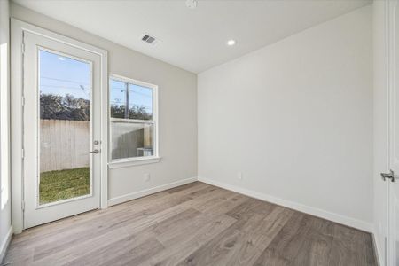 New construction Single-Family house 3913 Willowbend Point Dr, Houston, TX 77025 - image 11