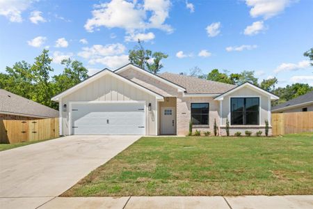 New construction Single-Family house 16310 Crossing Cir, Lindale, TX 75771 - image