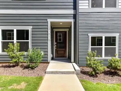 New construction Townhouse house 7011 Impulse Ct, Charlotte, NC 28205 plan Rockwell - image