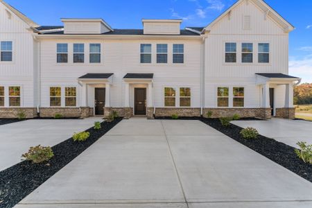 New construction Single-Family house 302 Cambrian Ct, Taylors, SC 29687 plan Laurens - image