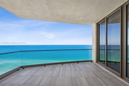 New construction Condo/Apt house 17975 Collins Ave, Unit 2402, Sunny Isles Beach, FL 33160 - photo 27 27