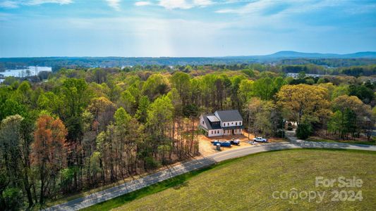 New construction Single-Family house 4443 Giles Avenue, Sherrills Ford, NC 28673 - photo 1 1