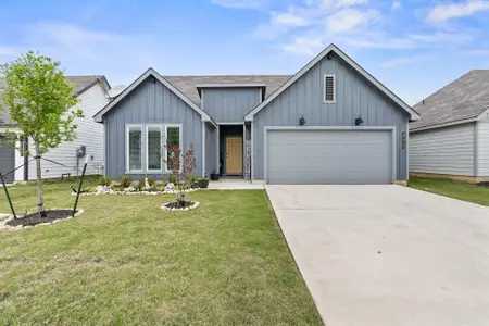 New construction Single-Family house 405 Perry Pl, Rockdale, TX 76567 - image