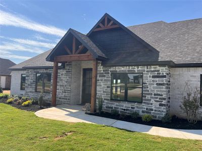 New construction Single-Family house 1404 Dixie Estates Way, Whitesboro, TX 76273 null- photo 0