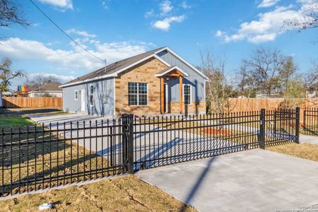 New construction Single-Family house 2123 Lennon Ave, San Antonio, TX 78223 - photo 0