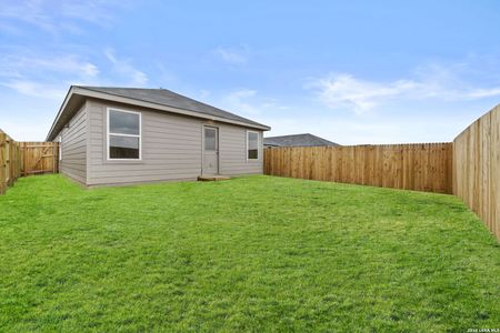 New construction Single-Family house 12811 Kathleen St, St. Hedwig, TX 78152 plan Hoffman - image