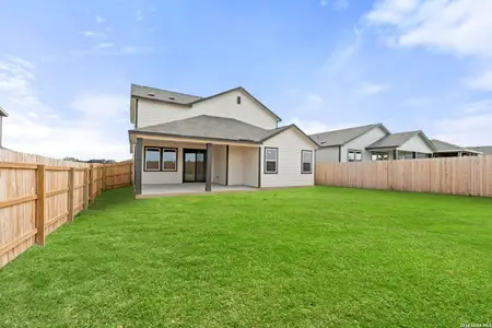 New construction Single-Family house 13527 Henri Castro Wy, San Antonio, TX 78253 plan Poinsettia - image 3