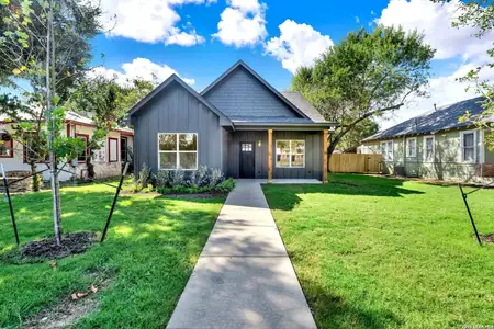New construction Single-Family house 1407 21St St, Hondo, TX 78861 - image