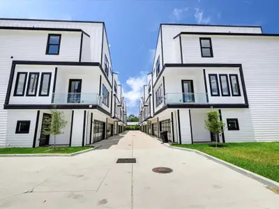 New construction Single-Family house 2251 Blalock Rd, Houston, TX 77080 - image
