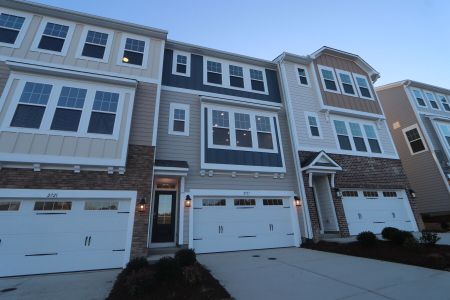 New construction Townhouse house 2723 Hunter Woods Dr, Apex, NC 27502 Buckingham- photo 40 40