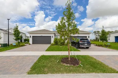 New construction Single-Family house 10307 Nw Dreamweaver Rd, Port St. Lucie, FL 34987 - image