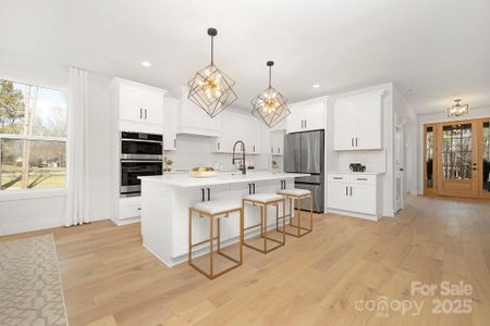 New construction Single-Family house 10517 S Hampton Dr, Charlotte, NC 28227 null- photo 11 11