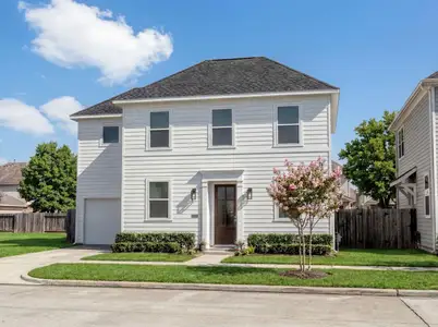 New construction Single-Family house 5712 Downing St, Houston, TX 77020 - image