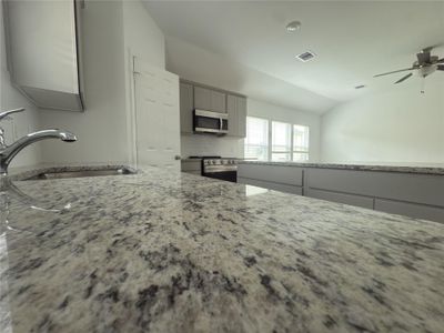 New construction Single-Family house 510 Oak Chase Ave, Dayton, TX 77535 - image 14