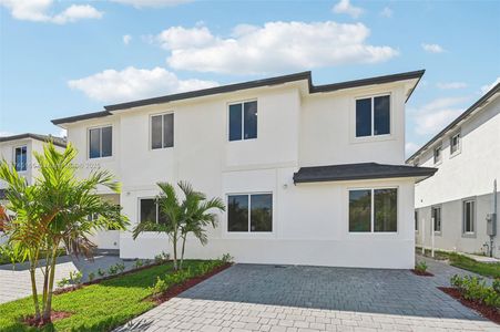 New construction Townhouse house 22445 Sw 125 Ave, Miami, FL 33170 null- photo 0 0