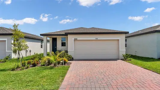New construction Single-Family house 3832 Giorgio Dr, Winter Haven, FL 33884 - image