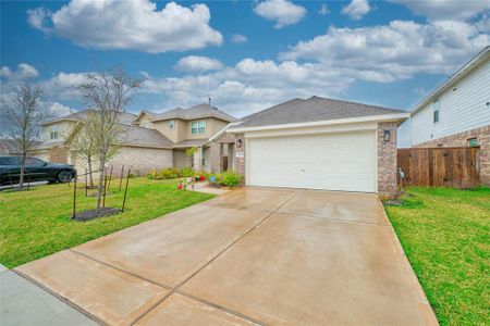 New construction Single-Family house 4127 Saltillo Lakes Dr, Baytown, TX 77521 null- photo 2 2