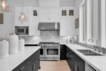 New construction Single-Family house 5334 Paseo Caceres Dr, Houston, TX 77007 - image 5