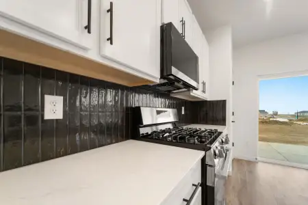 New construction Single-Family house 305 Plains Pkwy, Hudson, CO 80642 plan Somerset - image 7