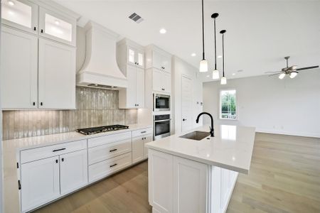 New construction Single-Family house 14007 Memorial Reserve Pl, Houston, TX 77079 plan Magnolia - image 14