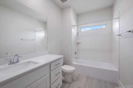 New construction Single-Family house 18402 Rhone Riv, San Antonio, TX 78256 plan Natalia - image 8