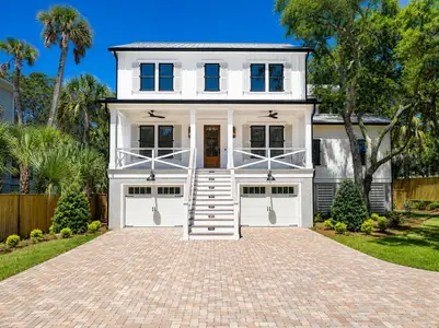 New construction Single-Family house 6 29Th Ave, Isle Of Palms, SC 29451 - image