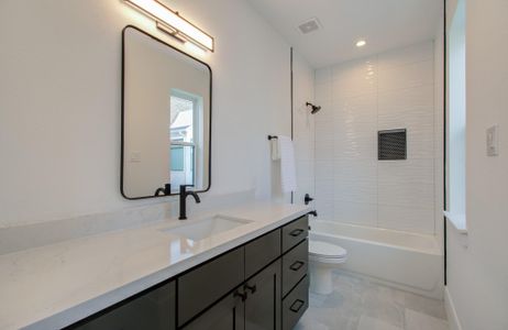 New construction Single-Family house 1653 Bingle Rd, Houston, TX 77055 - image 19