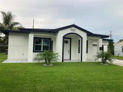 New construction Single-Family house 930 34Th St, West Palm Beach, FL 33407 - image