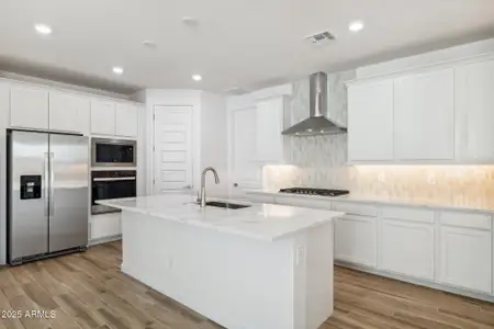 New construction Single-Family house 27358 N 69Th Dr, Peoria, AZ 85383 Amherst- photo 9 9