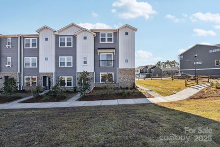 New construction Townhouse house 305 Golden Maple Ct, Fort Mill, SC 29708 plan Aden - image