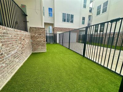 New construction Single-Family house 1138 W 16Th St, Houston, TX 77008 - image