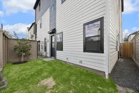 New construction Single-Family house 817 Thornton Rd, Unit G, Houston, TX 77018 plan 9384 - image 3