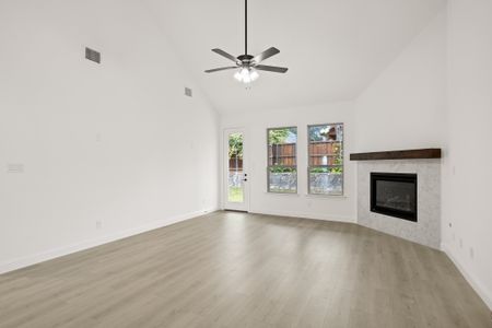 New construction Single-Family house 6965 Westlake Dr, Grand Prairie, TX 75054 Silverstone- photo 12 12