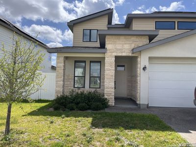 New construction Single-Family house 1209 Chital Dr, Laredo, TX 78045 - image
