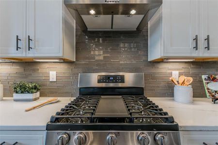 New construction Single-Family house 712 Estates Blvd, Tarpon Springs, FL 34689 - image 10