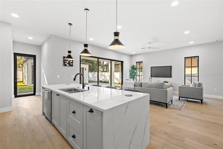 New construction Single-Family house 902 Shady Lane Dr, Orlando, FL 32804 - image 18