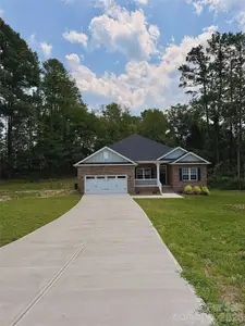 New construction Single-Family house 2913 Waterford Ln, Albemarle, NC 28001 plan 2100 - image