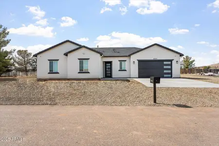 New construction Single-Family house 20231 E Sierra Dr, Mayer, AZ 86333 - image