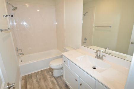 New construction Single-Family house 2213 Ensenada Dr, League City, TX 77539 - image 6
