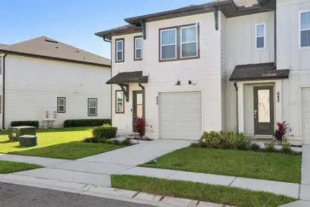 New construction Townhouse house 646 Longboat Dr, Davenport, FL 33896 - image