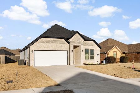 New construction Single-Family house 8833 Kiowa Dr, Greenville, TX 75402 null- photo 2 2