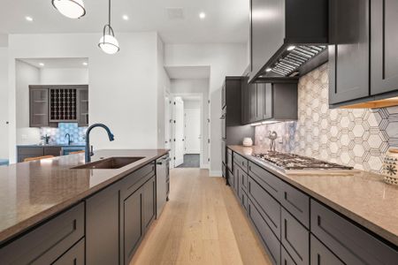 New construction Single-Family house 2308 Kahala Sunset Dr, Spicewood, TX 78669 - image 4