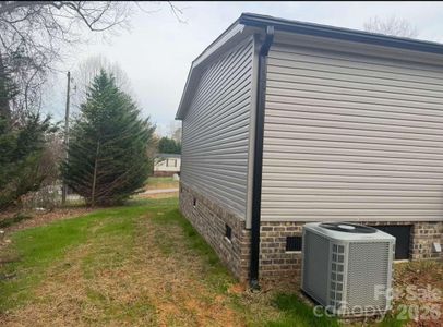 New construction Single-Family house 3007 Michelle Dr, Newton, NC 28658 - image