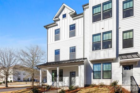 New construction Townhouse house 604 District Ct, Fort Mill, SC 29708 - image