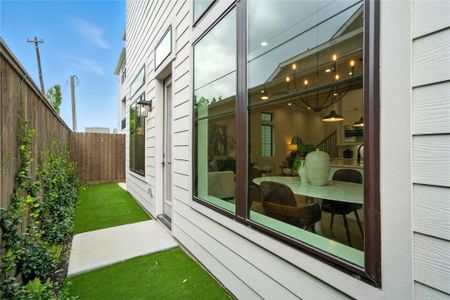 New construction Single-Family house 1711 Bologna Ln, Houston, TX 77055 - image 2