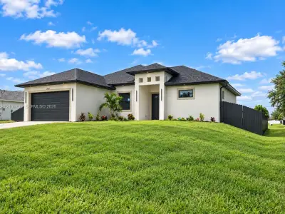 New construction Single-Family house 2127 Ne 34 Ter, Cape Coral, FL 33909 - image