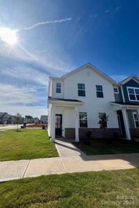 New construction Townhouse house 9650 Old Garden Circle, Unit 669, Gastonia, NC 28056 - photo 0