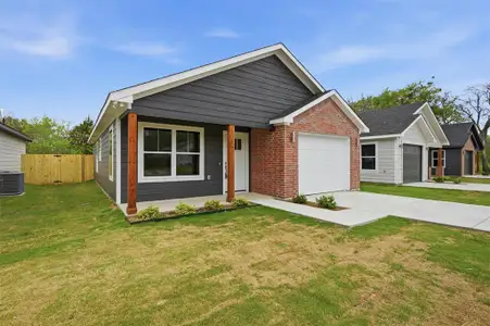 New construction Single-Family house 1012 S 1St St, Sherman, TX 75090 - image
